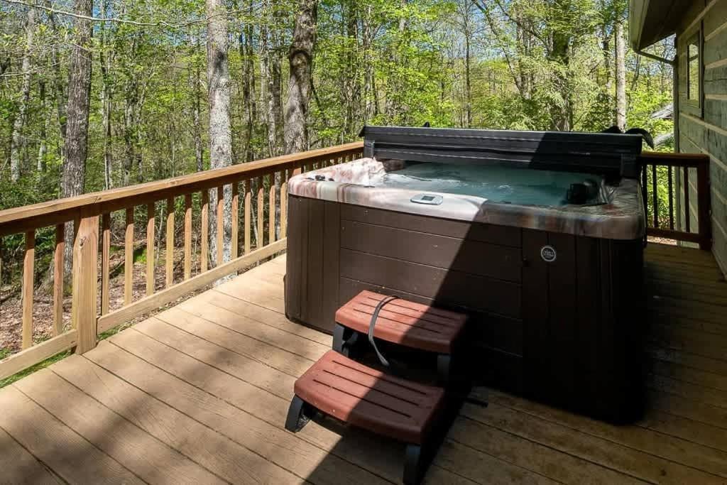 Cozy 'Grey Fox' Cabin Between Boone & Blowing Rock Exterior photo
