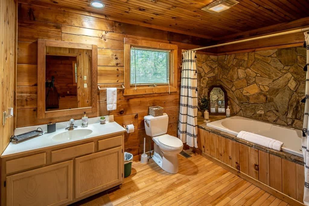 Cozy 'Grey Fox' Cabin Between Boone & Blowing Rock Exterior photo