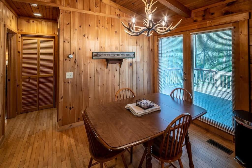 Cozy 'Grey Fox' Cabin Between Boone & Blowing Rock Exterior photo