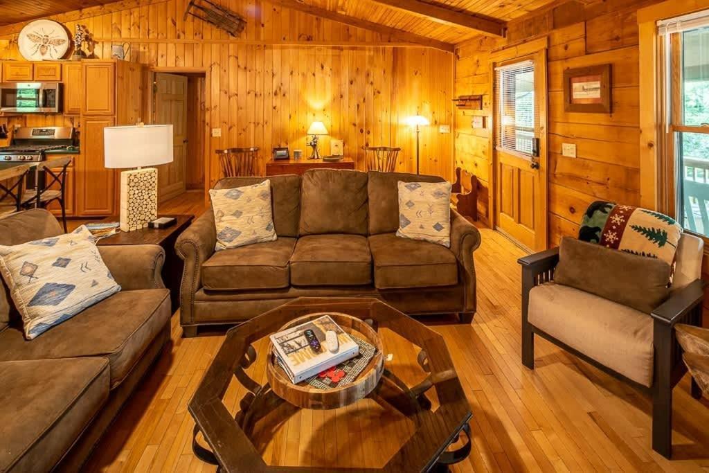 Cozy 'Grey Fox' Cabin Between Boone & Blowing Rock Exterior photo